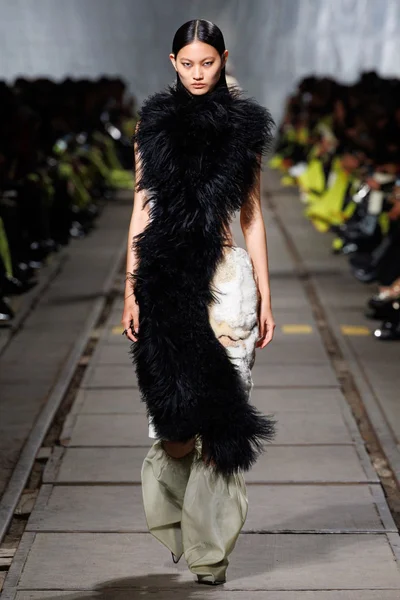 Look 33